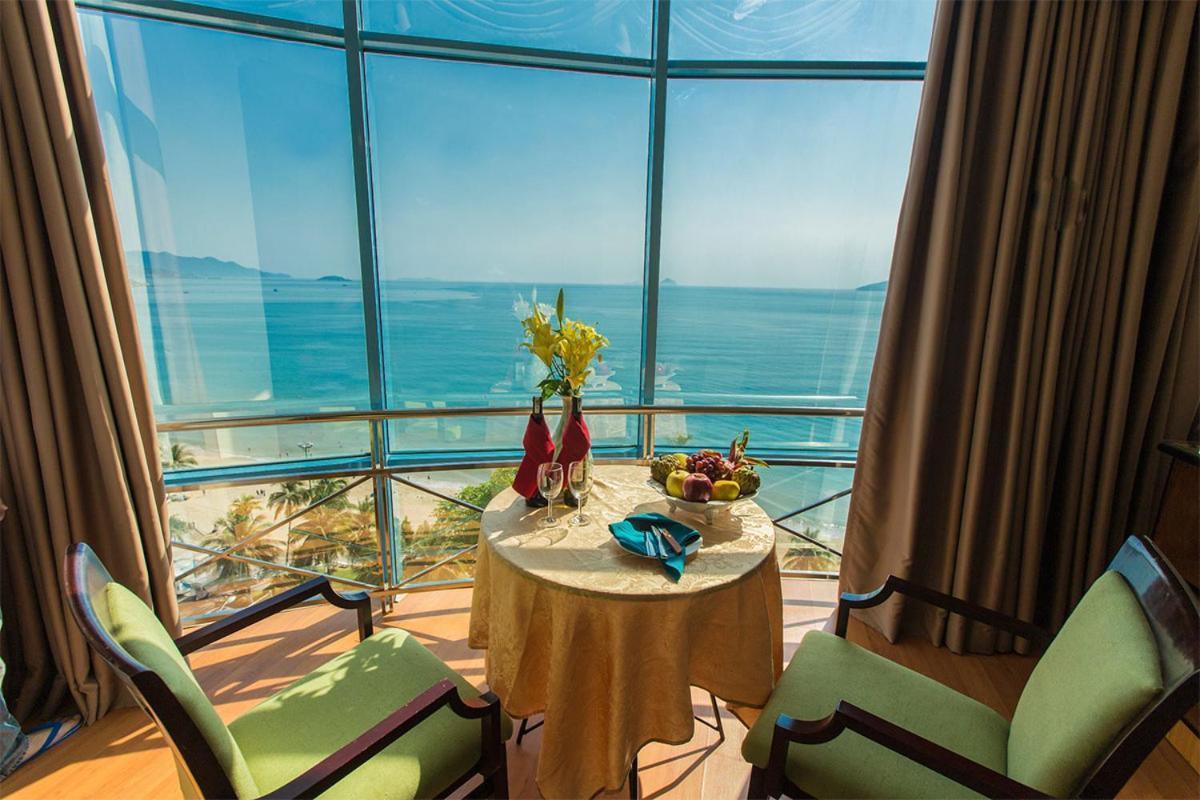 Yasaka Saigon Nha Trang Hotel & Spa Luaran gambar