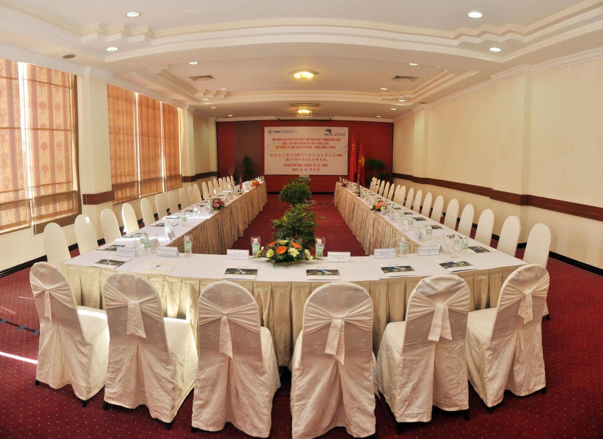 Yasaka Saigon Nha Trang Hotel & Spa Luaran gambar
